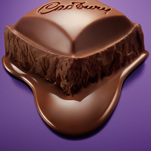 Cadbury Favourites Chocolate Selection Box 351g