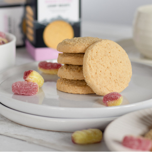 MacLean's Rhubarb & Custard Luxury Biscuits 150g