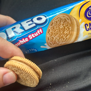 Oreo Caramilk Double Stuff Cadbury Caramilk Oreo - 131g