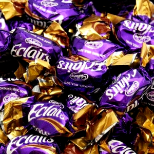 Cadbury Eclairs Gift Box Carton 300g